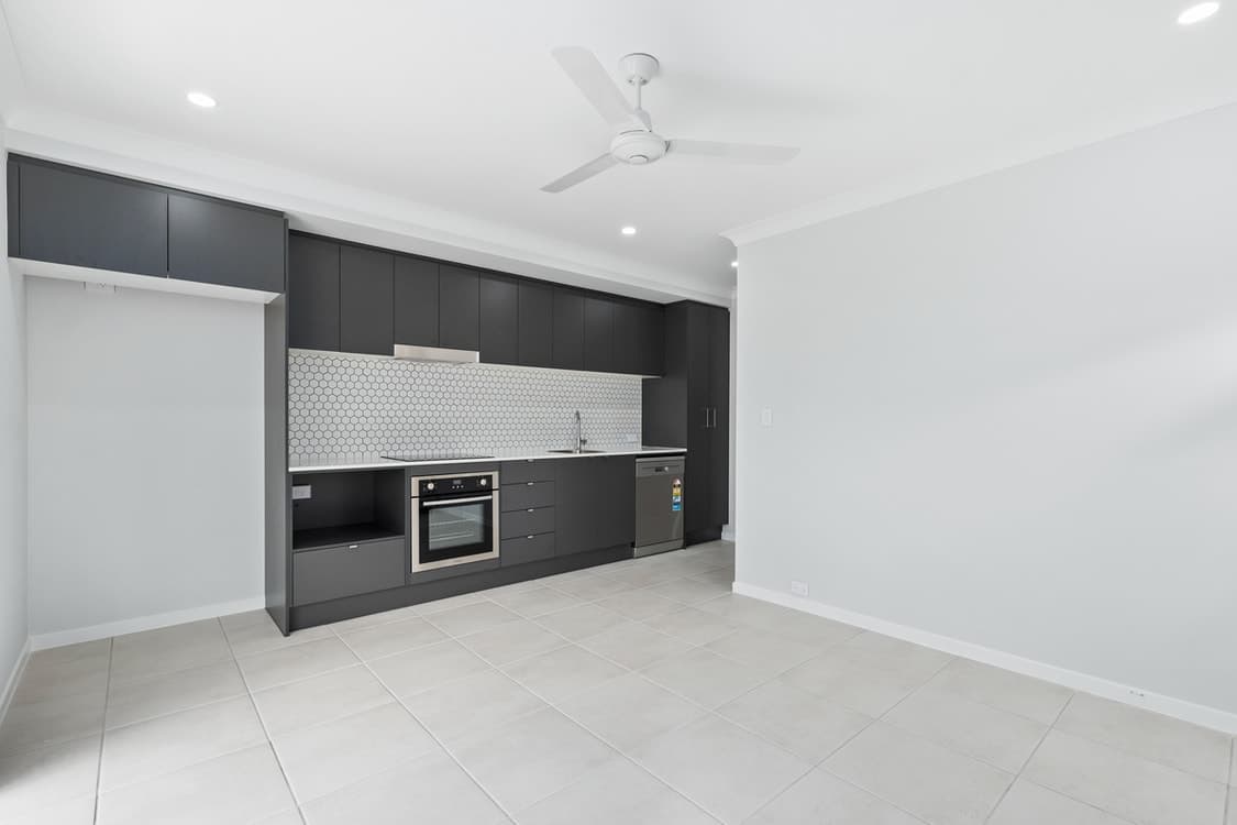 1/74 Pierro Place, LOGAN RESERVE, QLD 4133, Logan Reserve - Thumbnail 3