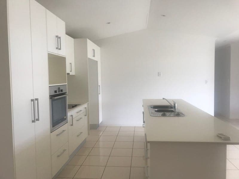 12 Oasis Court, Bundaberg North, Bundaberg North - Thumbnail 3