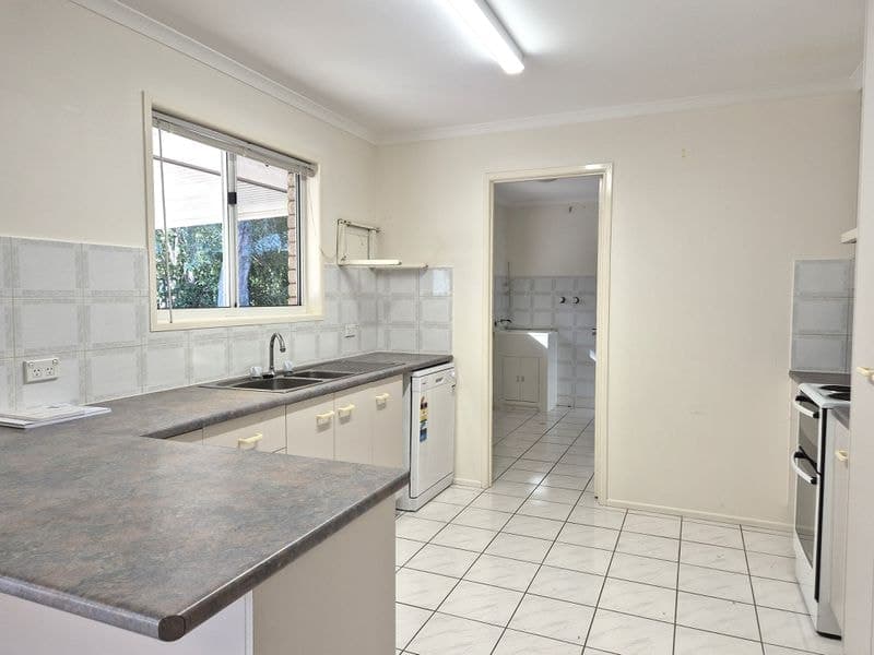 2 Kurrawa Court, Moore Park Beach, Moore Park Beach - Thumbnail 3