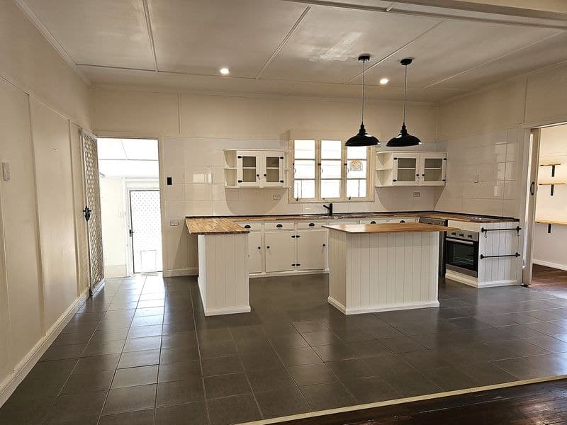 15 Macleod Street, Bundaberg West, Bundaberg West - Thumbnail 4