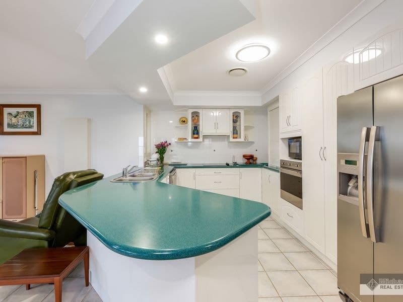 18 Marquis Court, Avenell Heights, Avenell Heights - Thumbnail 3