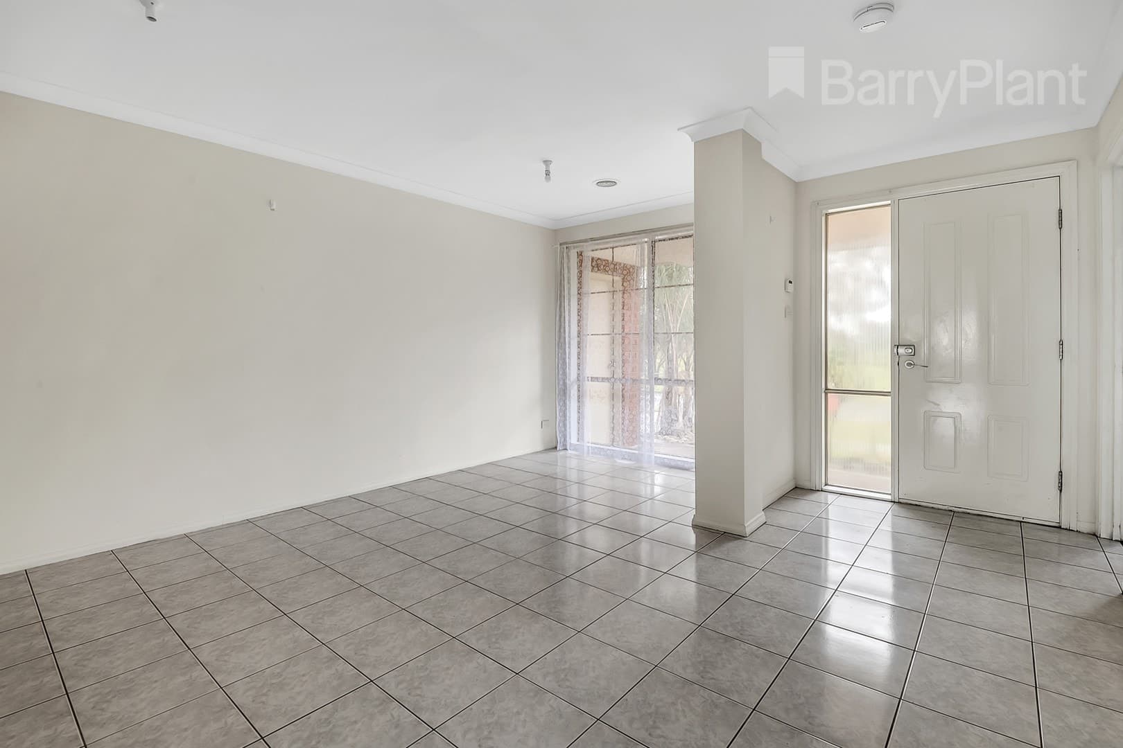 33 Limpopa SquareRoxburgh Park, VIC 3064  - Leased, Roxburgh Park - Thumbnail 3