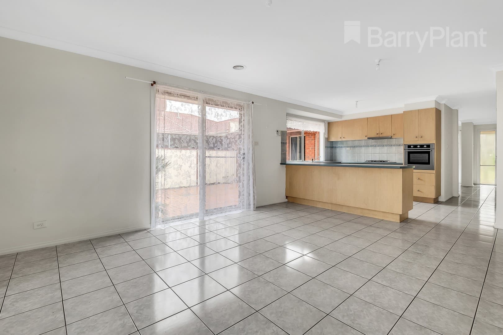33 Limpopa SquareRoxburgh Park, VIC 3064  - Leased, Roxburgh Park - Thumbnail 7