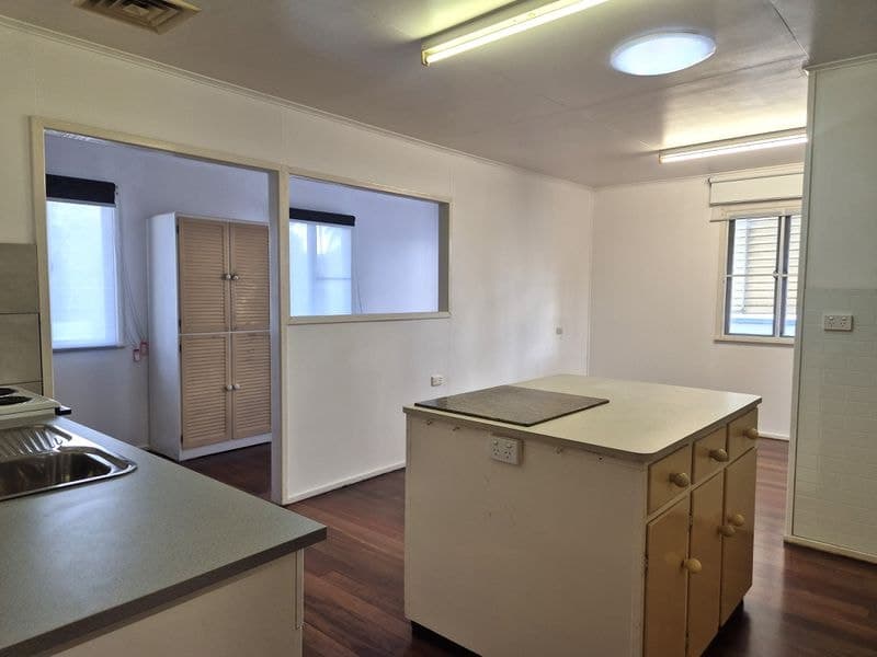 6 Crane Street, Kepnock, Kepnock - Thumbnail 4