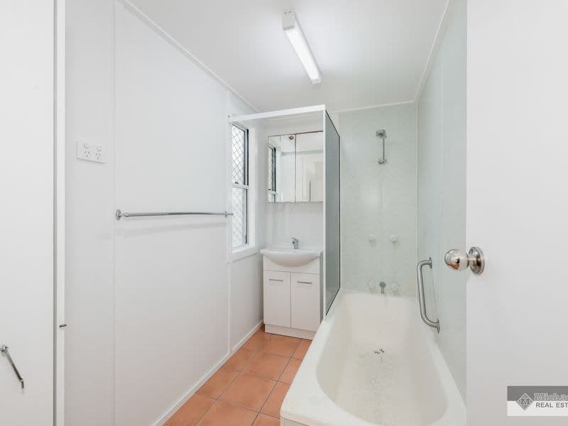 Unit 1 / 2A Castlereagh Street, Bundaberg South, .. - Thumbnail 6