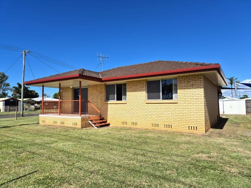 49 Heaps Street, Avenell Heights, Avenell Heights - Thumbnail 2