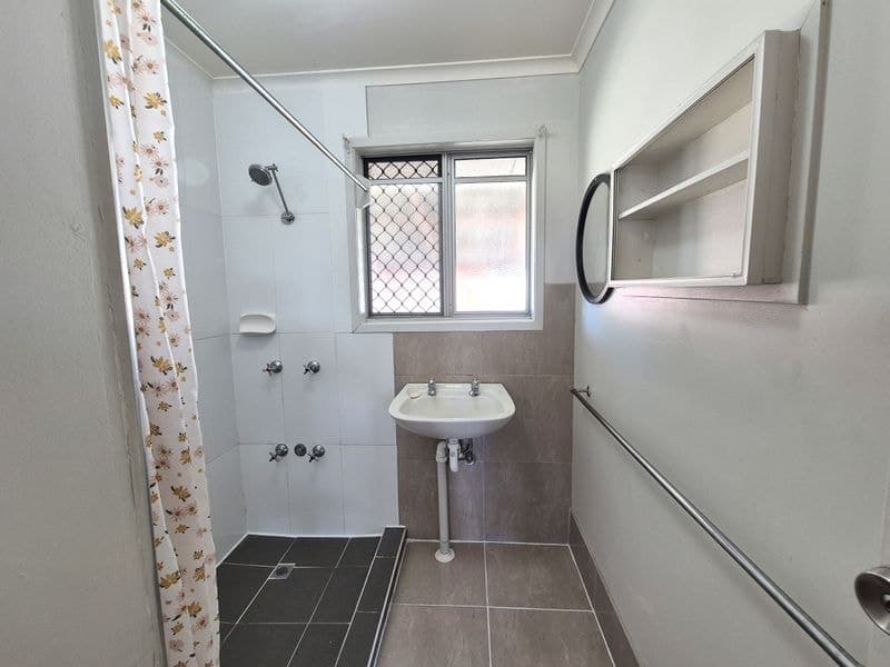 49 Heaps Street, Avenell Heights, Avenell Heights - Thumbnail 6