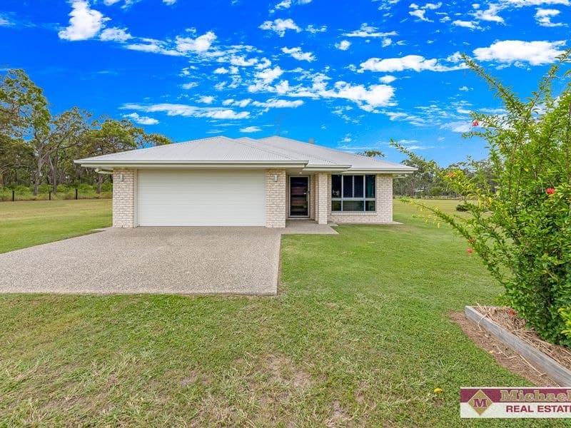 19 Robin Close, Moore Park Beach, Moore Park Beach - Thumbnail 2