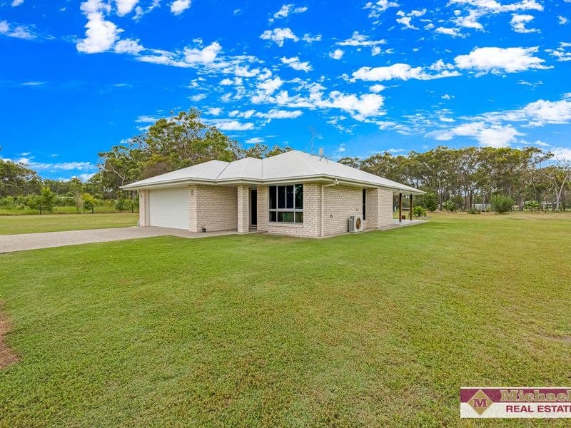 19 Robin Close, Moore Park Beach, Moore Park Beach - Thumbnail 3