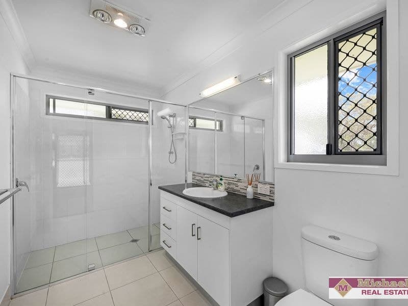19 Robin Close, Moore Park Beach, Moore Park Beach - Thumbnail 8