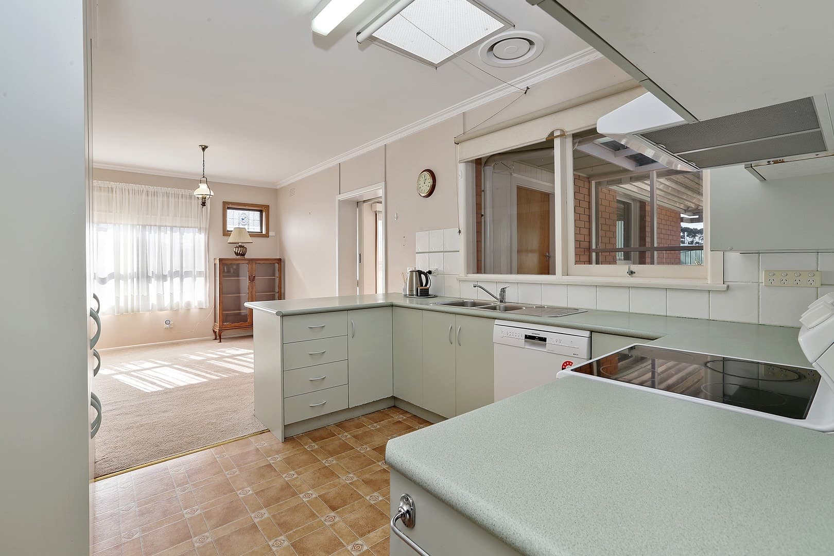 5 Olwen  AvenueBelmont, VIC 3216  - Leased, Belmont - Thumbnail 2