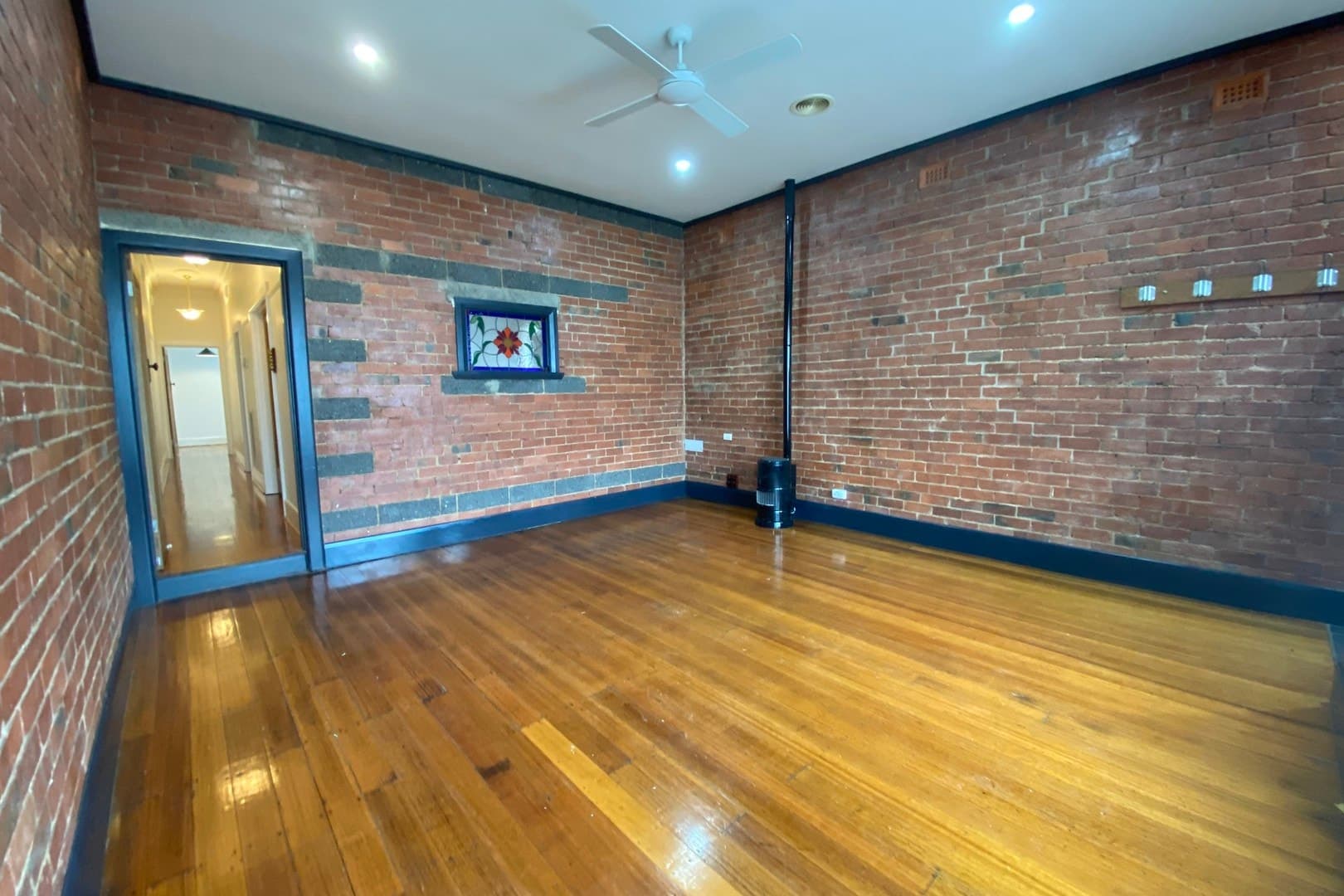 37 Harding StreetCoburg, VIC 3058  - Leased, Coburg - Thumbnail 2