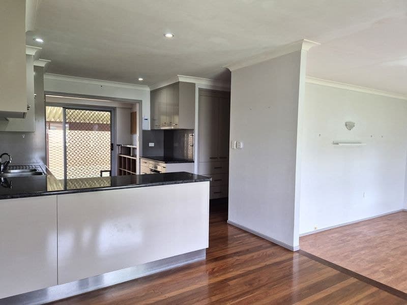 22 Duffy Street, Millbank, Millbank - Thumbnail 3