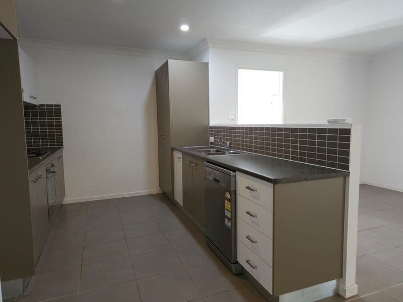 30 Neville Drive, Branyan, Branyan - Thumbnail 5