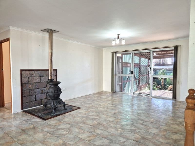 6 Cairnie Street, Avenell Heights, Avenell Heights - Thumbnail 5