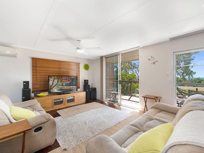 53 Pacific Boulevard, Moore Park Beach, Moore Park.. - Thumbnail 4