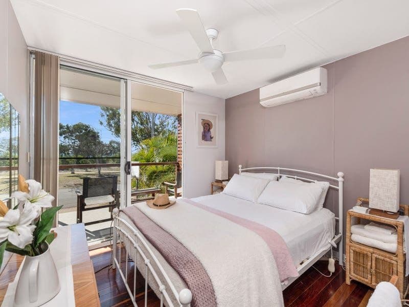 53 Pacific Boulevard, Moore Park Beach, Moore Park.. - Thumbnail 6