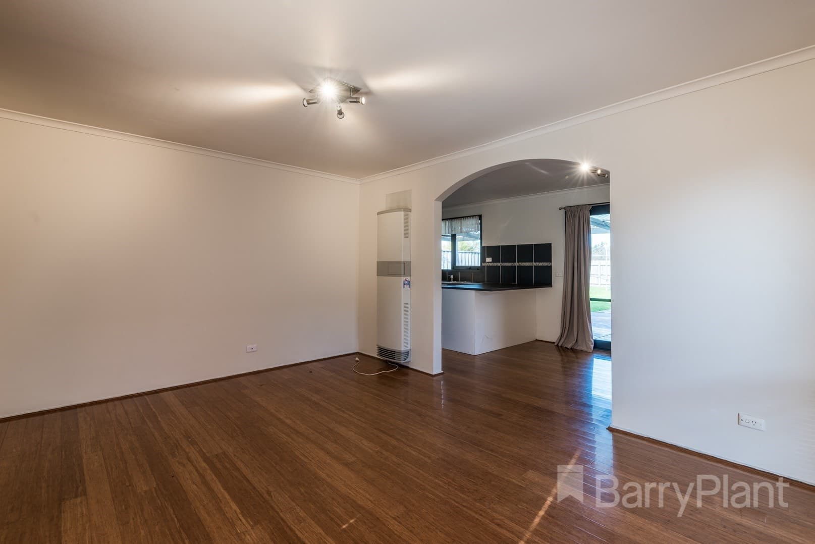 32 Fenton CourtKeysborough, VIC 3173  - Leased, Keysborough - Thumbnail 2