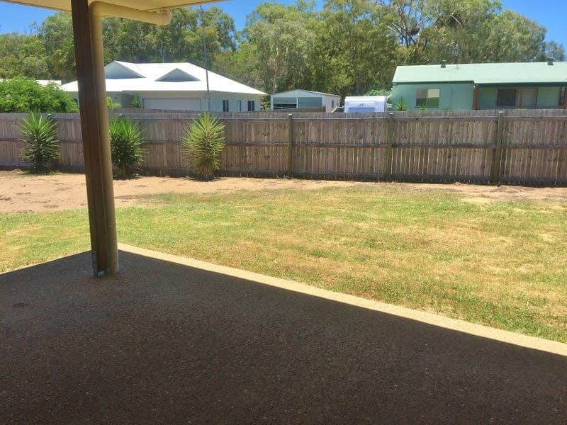 7 Cycad Court, Moore Park Beach, Moore Park Beach - Thumbnail 7