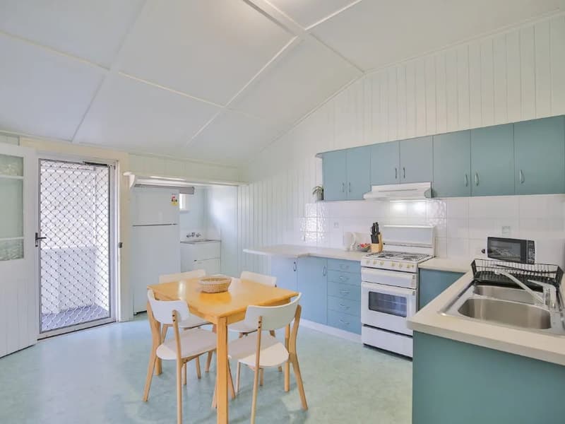 2 / 1 Branyan Street, Bundaberg ..., Bundaberg .. - Thumbnail 4