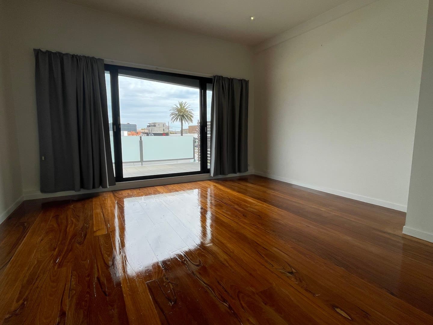 10/555 Main  StreetMordialloc, VIC 3195  - Leased, Mordialloc - Thumbnail 4