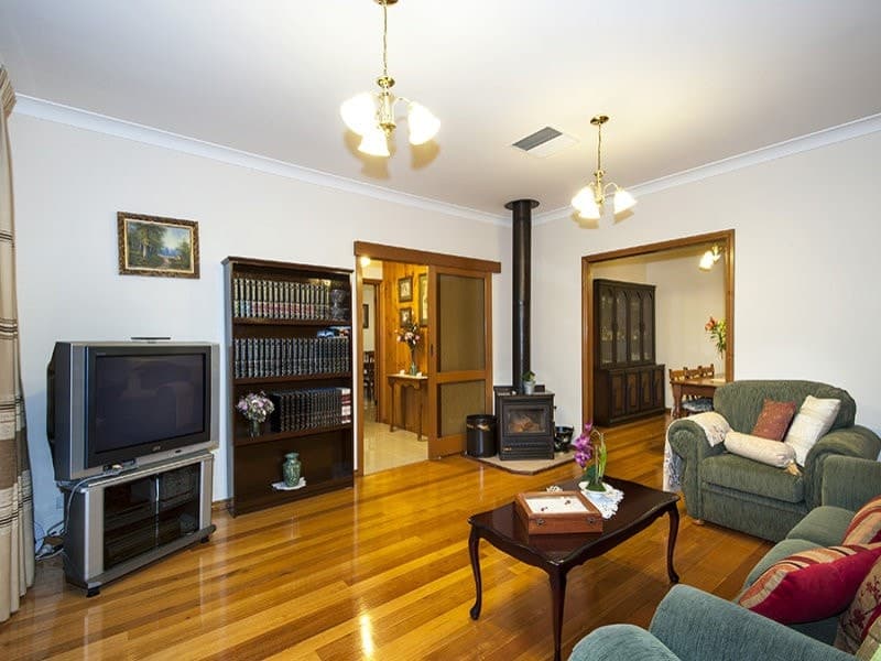 23 Nillumbik SquareDiamond Creek, VIC 3089  - Leased, Diamond Creek - Thumbnail 3