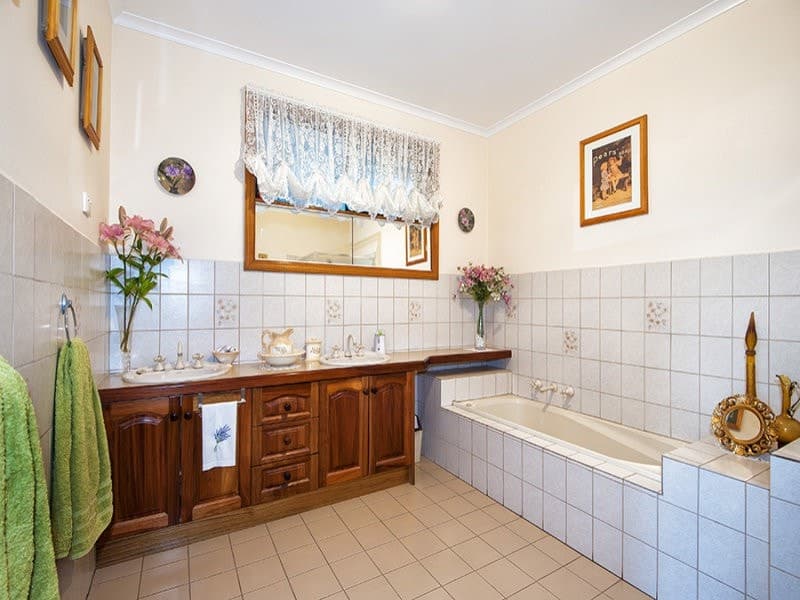 23 Nillumbik SquareDiamond Creek, VIC 3089  - Leased, Diamond Creek - Thumbnail 7