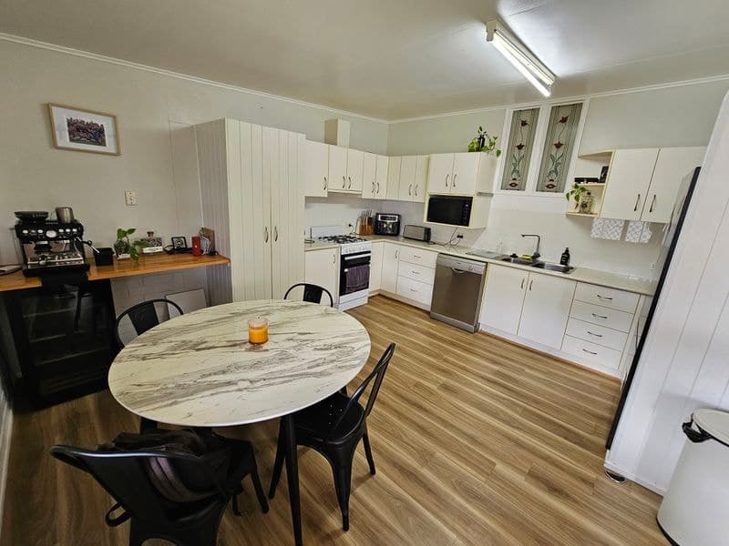 5 Birks Street, Avenell Heights, Avenell Heights - Thumbnail 3