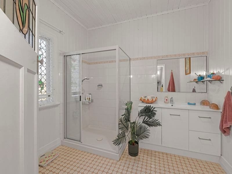 171 Targo Street, Walkervale, Walkervale - Thumbnail 6