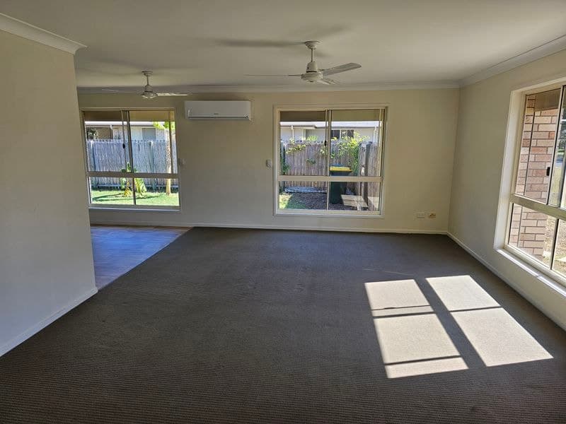 17 Monarch Avenue, Moore Park Beach, Moore Park Beach - Thumbnail 7