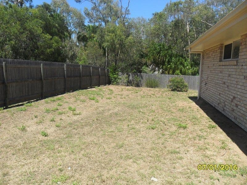 19 Regency Road, Moore Park Beach, Moore Park Beach - Thumbnail 3