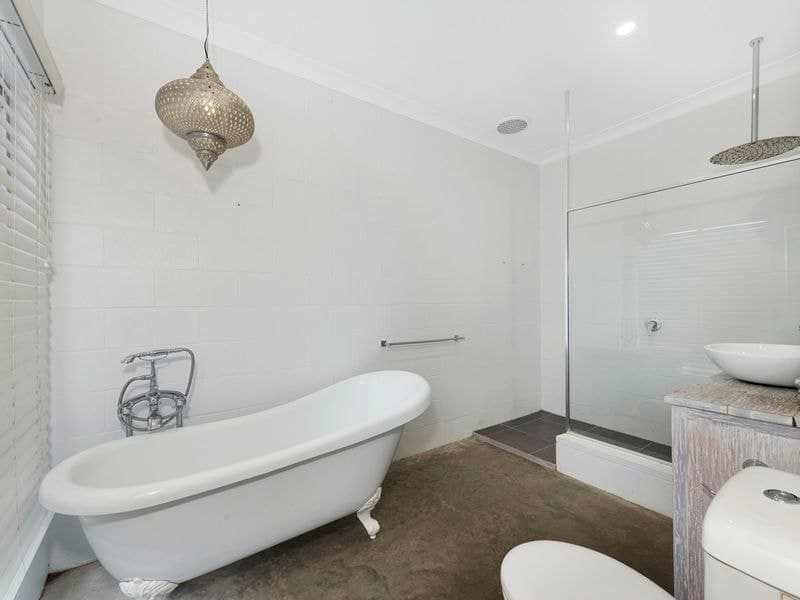 6 Clare Court, Innes Park, Innes Park - Thumbnail 5