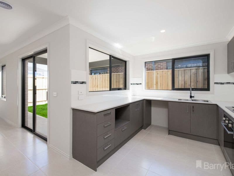 45 Hunt WayPakenham, VIC 3810  - Leased, Pakenham - Thumbnail 4