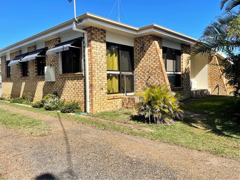 11 Anderson Street, Avenell Heights, Avenell Heights - Thumbnail 2