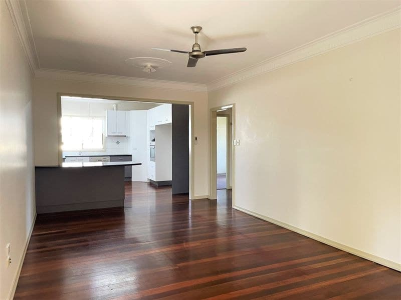11 Anderson Street, Avenell Heights, Avenell Heights - Thumbnail 4