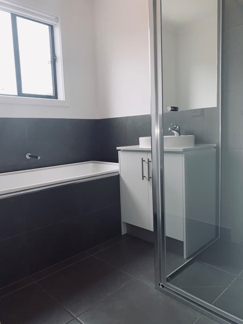 82 Wimbledon BoulevardStrathtulloh, VIC 3338  - Leased, Strathtulloh - Thumbnail 7