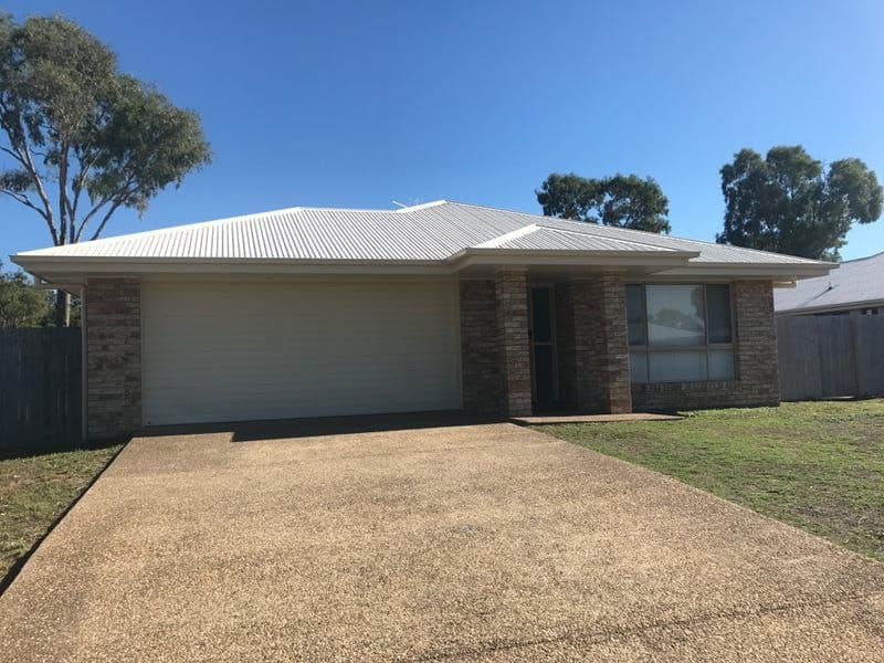 6 Cycad Court, Moore Park Beach, Moore Park Beach - Thumbnail 2