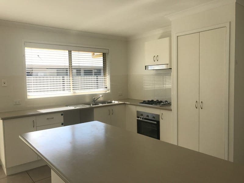 6 Cycad Court, Moore Park Beach, Moore Park Beach - Thumbnail 3