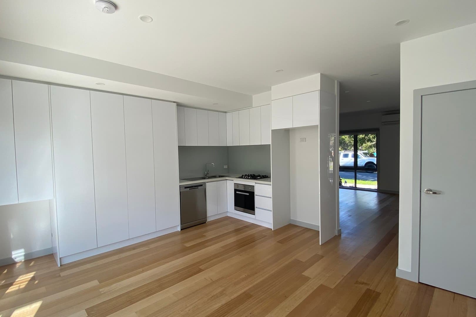 2C Taylor AvenueReservoir, VIC 3073  - Leased, Reservoir - Thumbnail 4