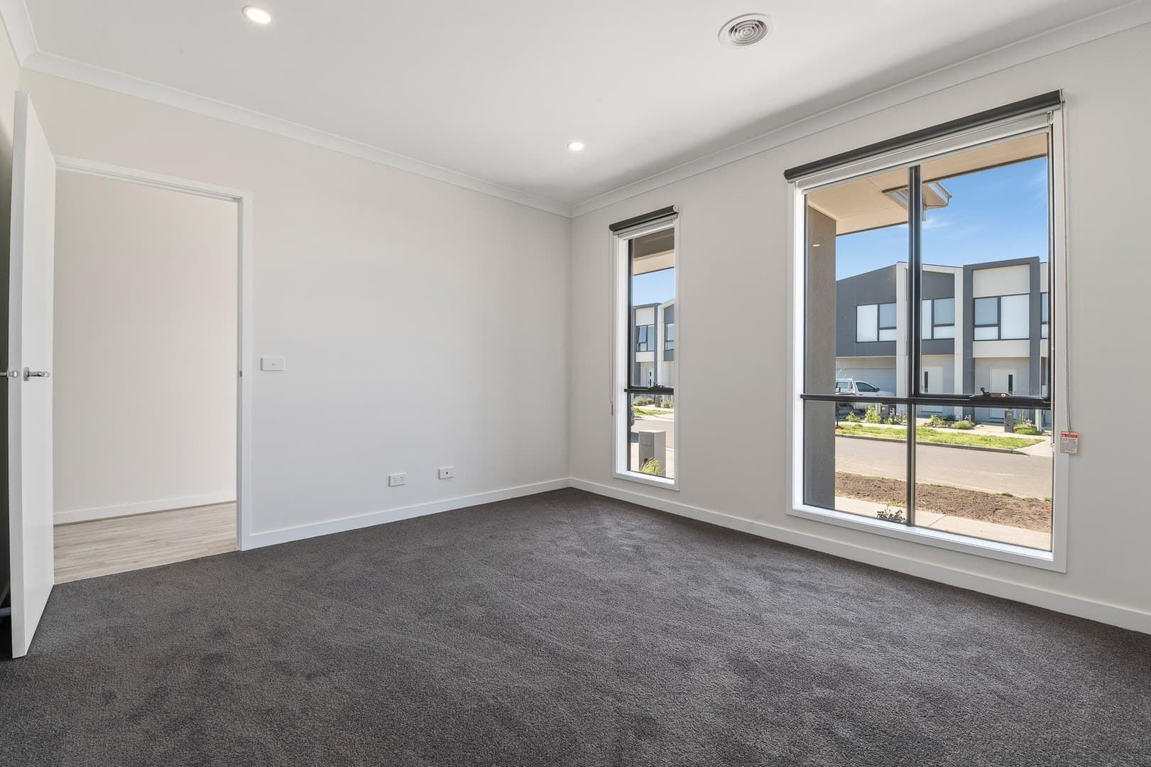 21 Fewster CircuitMickleham, VIC 3064  - Leased, Mickleham - Thumbnail 4