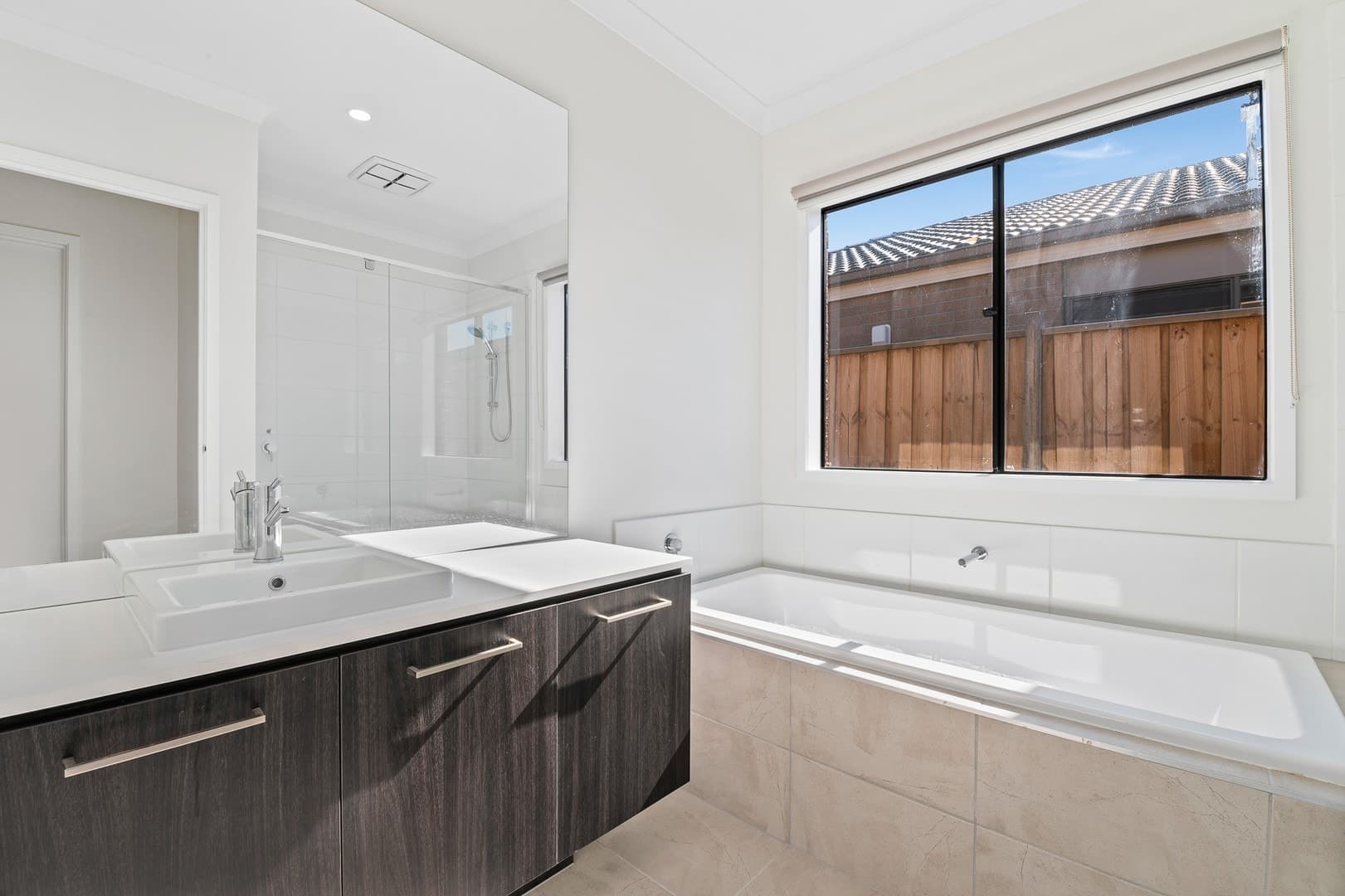 21 Fewster CircuitMickleham, VIC 3064  - Leased, Mickleham - Thumbnail 5