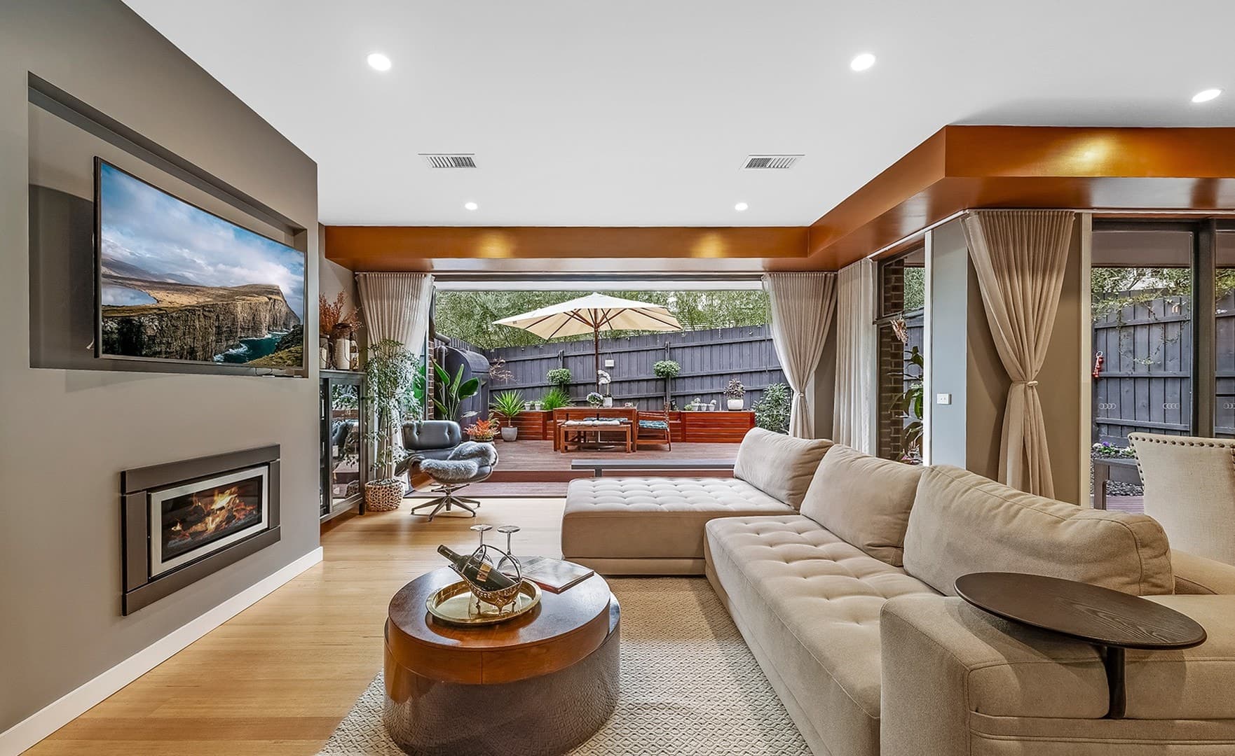 2/1 Eyre  CourtTemplestowe Lower, VIC 3107  - Leased, Templestowe Lower - Thumbnail 3
