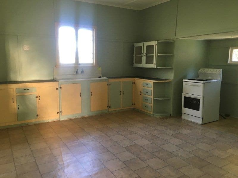 38 Elliott Heads Road, Kepnock, Kepnock - Thumbnail 3