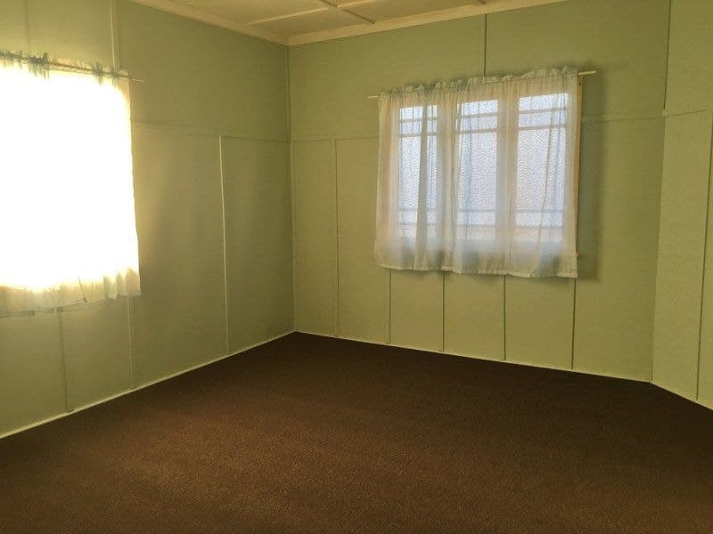 38 Elliott Heads Road, Kepnock, Kepnock - Thumbnail 6