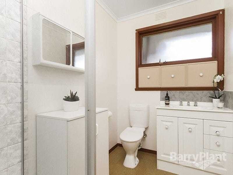 48 Brynor CrescentGlen Waverley, VIC 3150  - Leased, Glen Waverley - Thumbnail 4