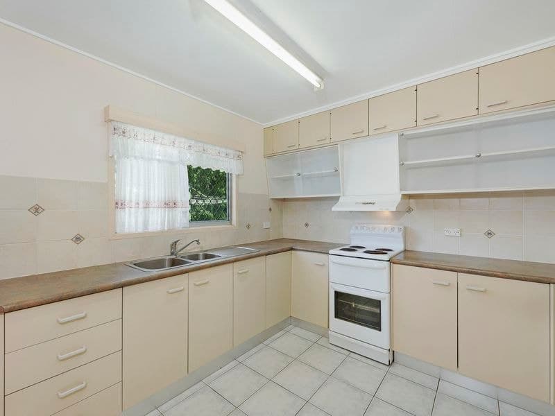 7 Palmer Street, Millbank, Millbank - Thumbnail 3