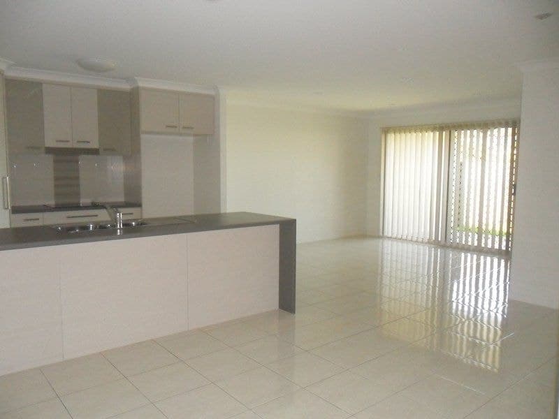 7 / 29 Avenell Street, Avenell H..., Avenell H.. - Thumbnail 4