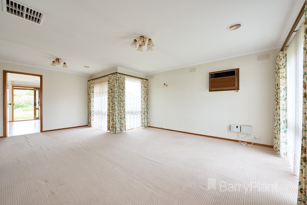 34 Kuringgai CrescentNoble Park, VIC 3174  - Leased, Noble Park - Thumbnail 2