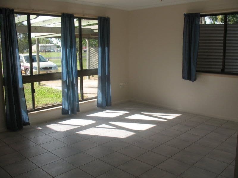 6 Gunsynd Grove, Branyan, Branyan - Thumbnail 3