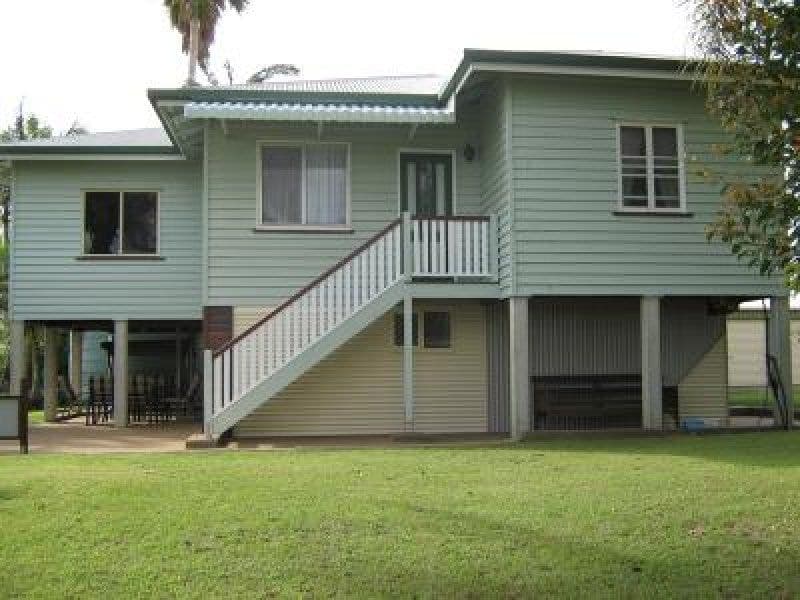 Moore Park Beach, Beach - Thumbnail 2